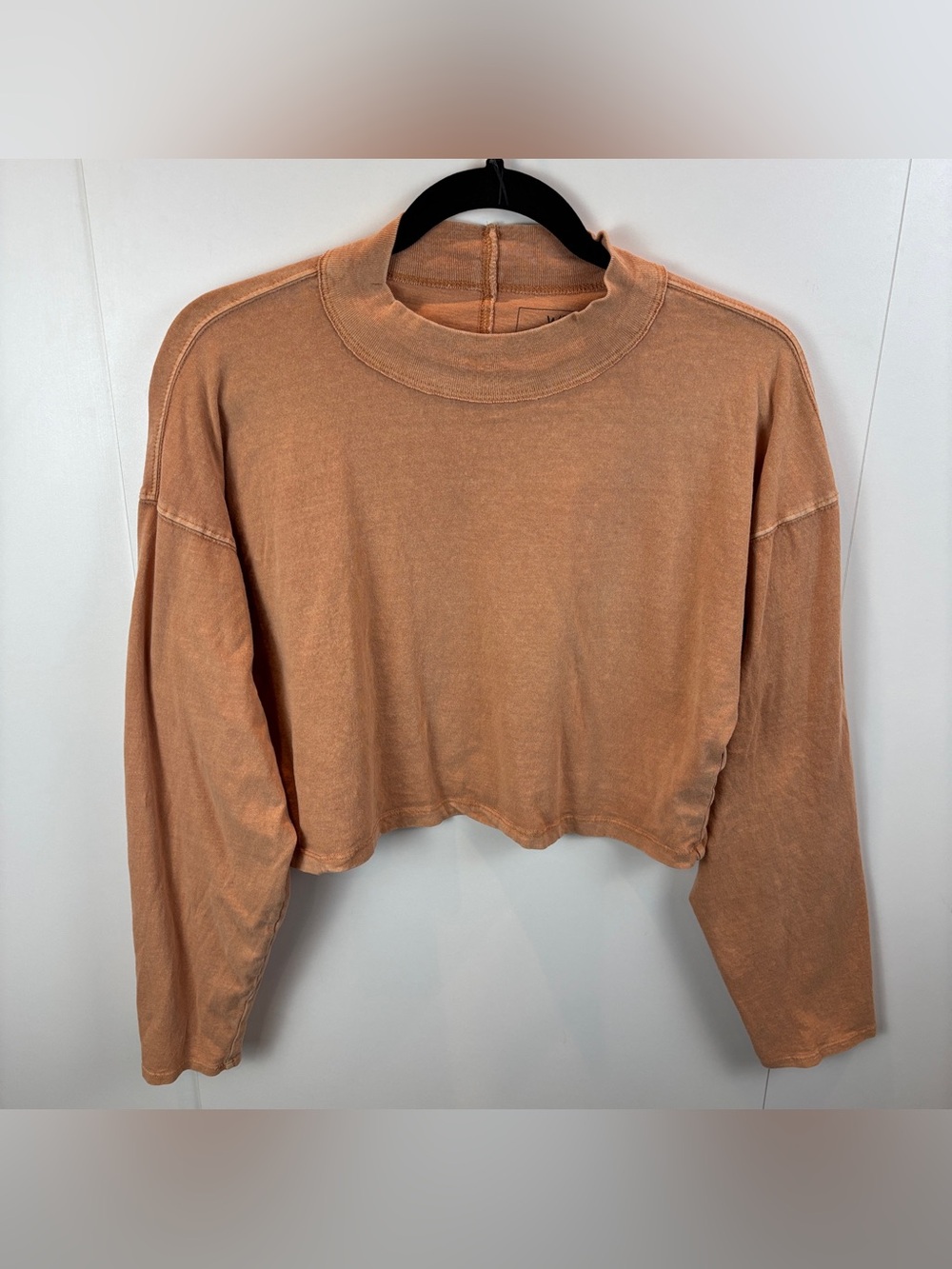 We The Free Long Sleeve Cropped Tee Mock Neck Apricot Top sz XS Cotton T-Shirt